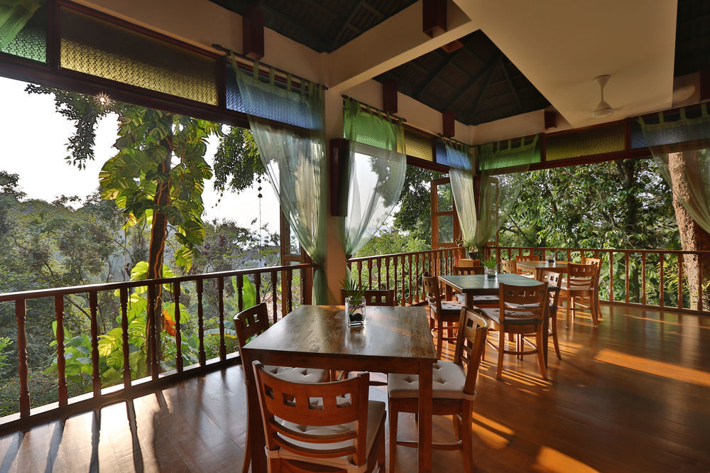 Ambong Rainforest Retreat Pantai Tengah  Zewnętrze zdjęcie