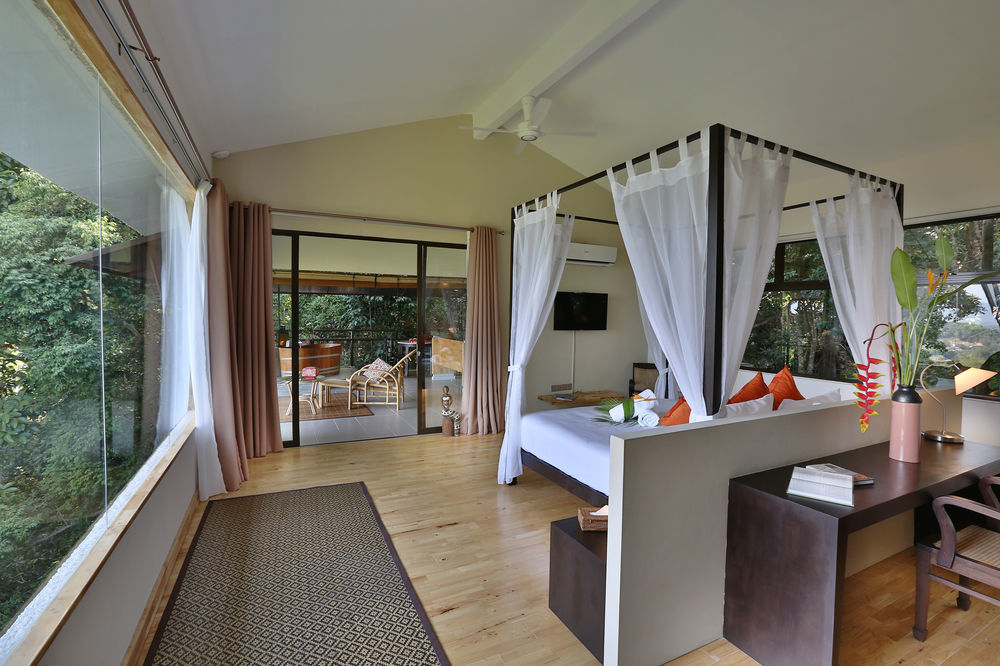 Ambong Rainforest Retreat Pantai Tengah  Zewnętrze zdjęcie