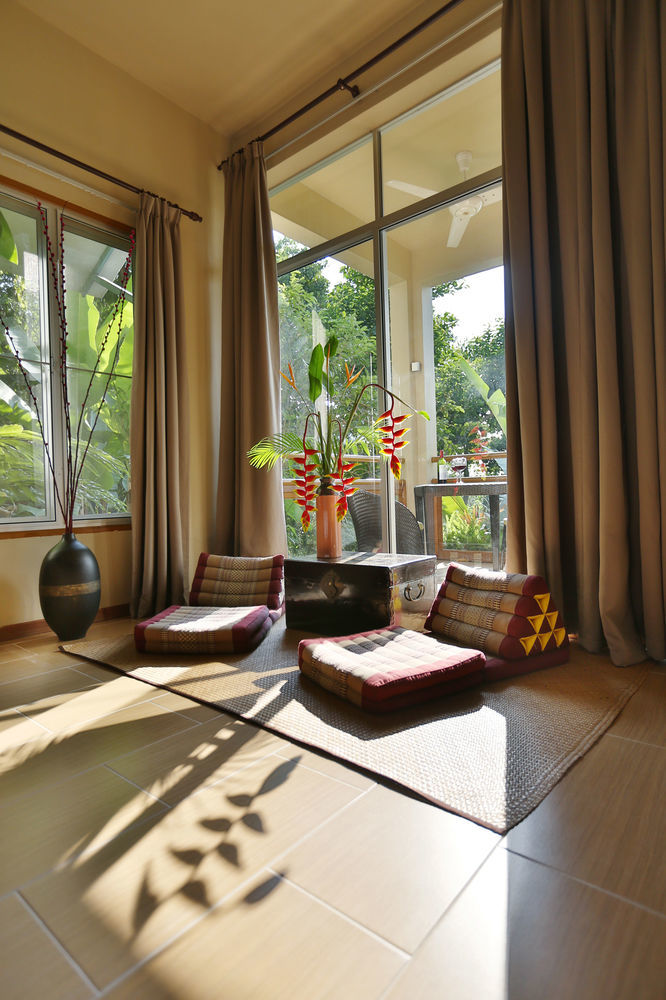 Ambong Rainforest Retreat Pantai Tengah  Zewnętrze zdjęcie