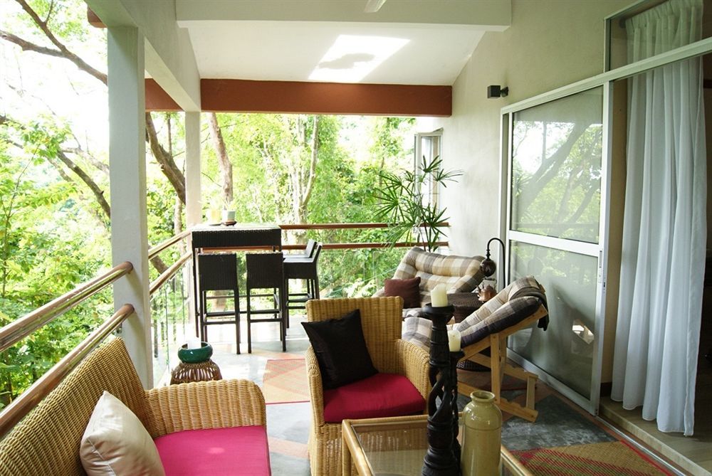 Ambong Rainforest Retreat Pantai Tengah  Zewnętrze zdjęcie